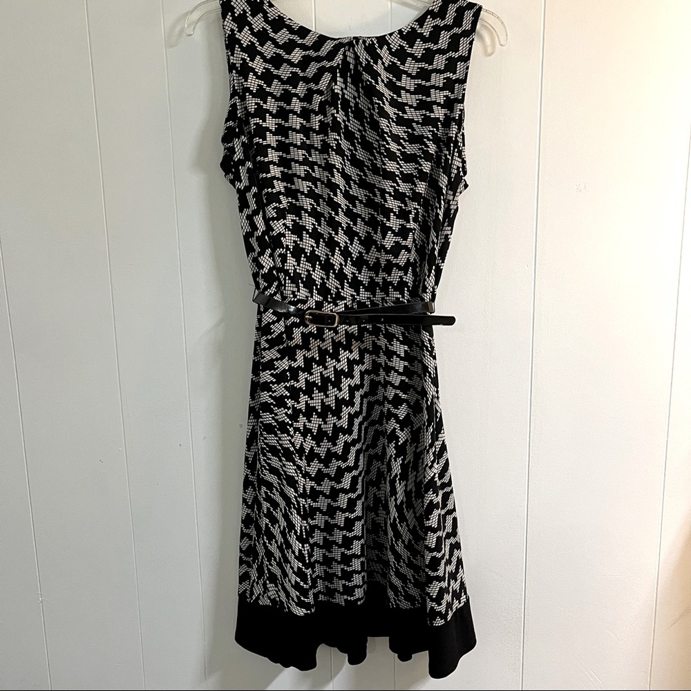Cute black and white gray dogstooth check patterned twee sheath dress with belt